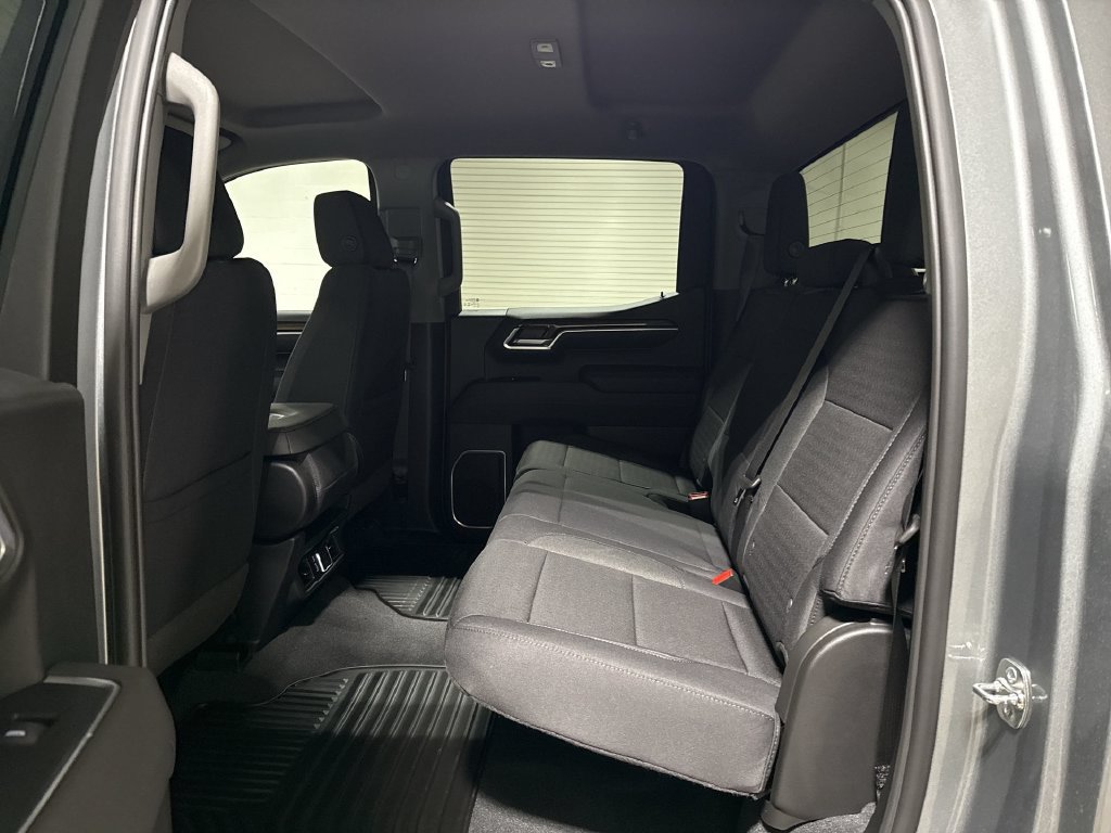 New 2026 Chevrolet Silverado 1500 RST w/ Z71 Off-Road Package AWD/4WD image 23