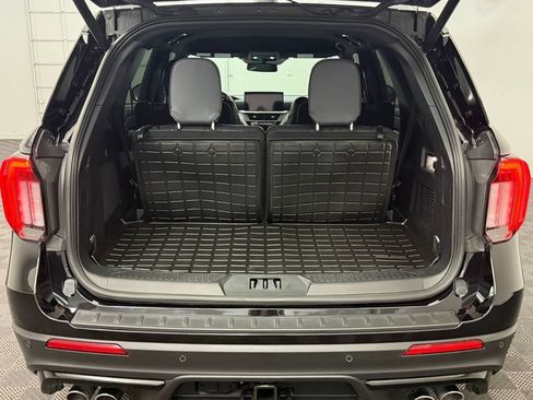 Used 2025 Ford Explorer ST AWD/4WD image 21
