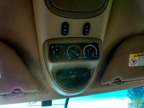 Used 2003 Ford Excursion Eddie Bauer image 25