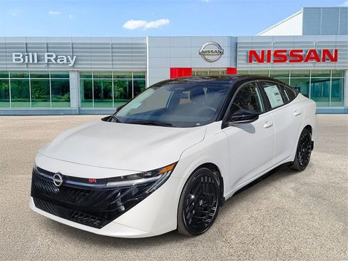 New 2026 Nissan Sentra SR image 2