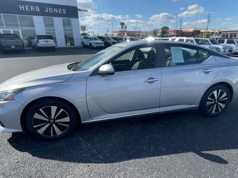 Used 2022 Nissan Altima 2.5 SV image 6