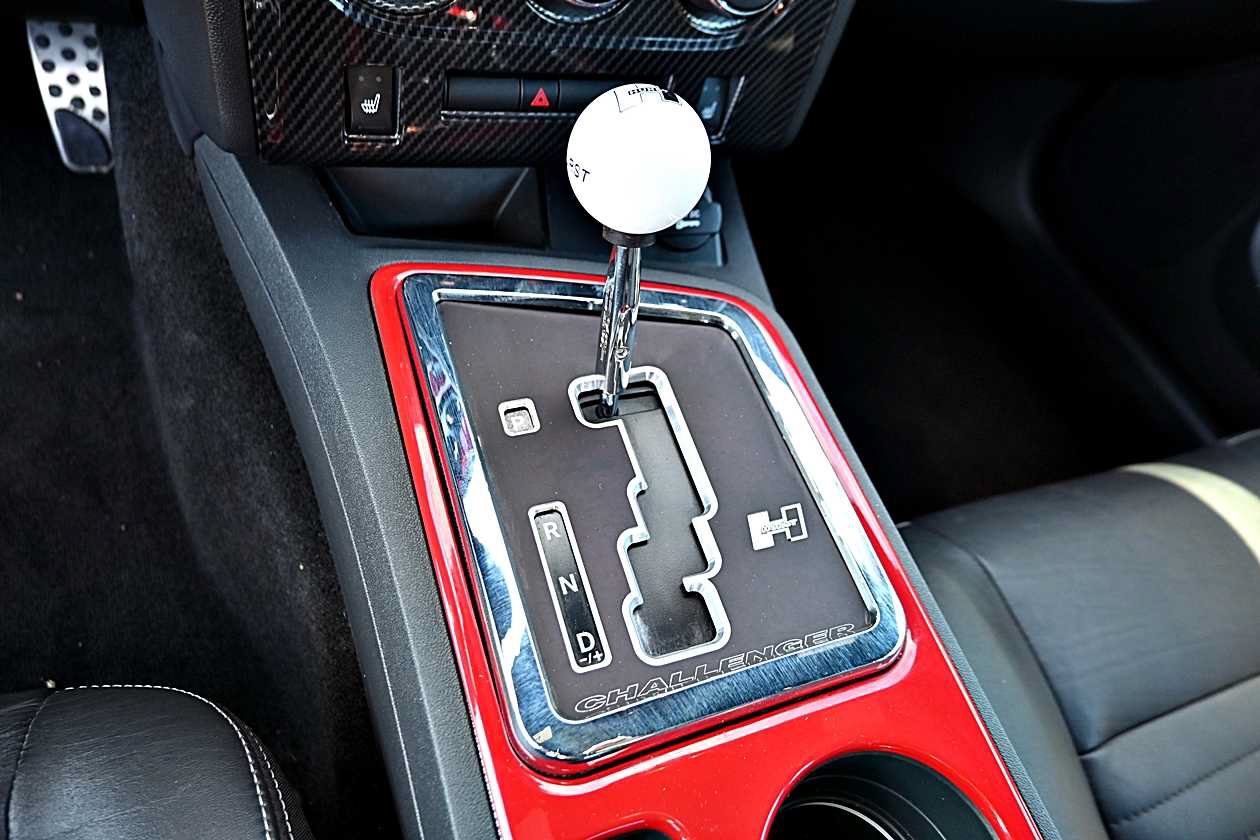 Used 2011 Dodge Challenger R/T RWD image 19