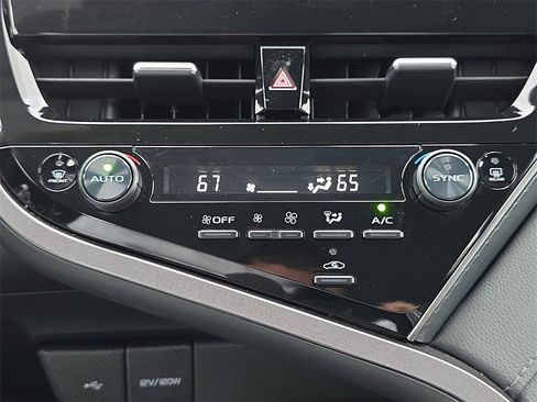 Used 2024 Toyota Camry LE image 25