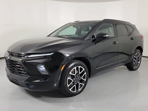 Used 2024 Chevrolet Blazer RS w/ LPO, Floor Liner Package AWD/4WD image 2