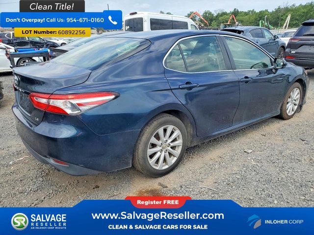 Used 2018 Toyota Camry LE FWD image 4