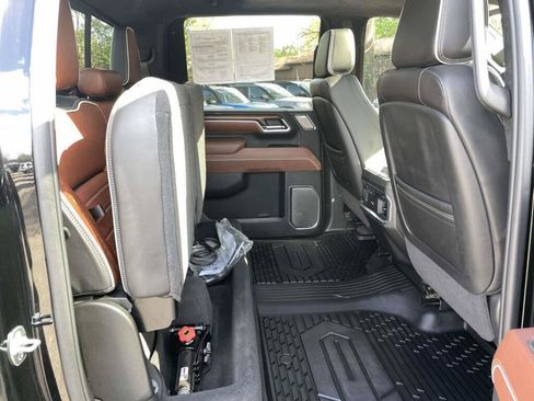 Used 2025 GMC Sierra 2500 Denali Ultimate AWD/4WD image 21