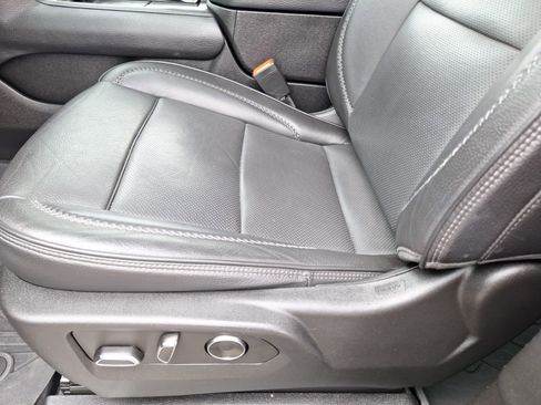 Used 2023 GMC Yukon XL Denali w/ LPO, Floor Liner Package image 18