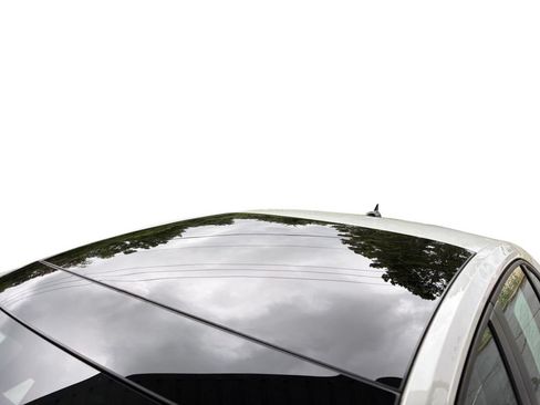 Certified 2025 Volkswagen Jetta SE w/ Sunroof Package FWD image 13