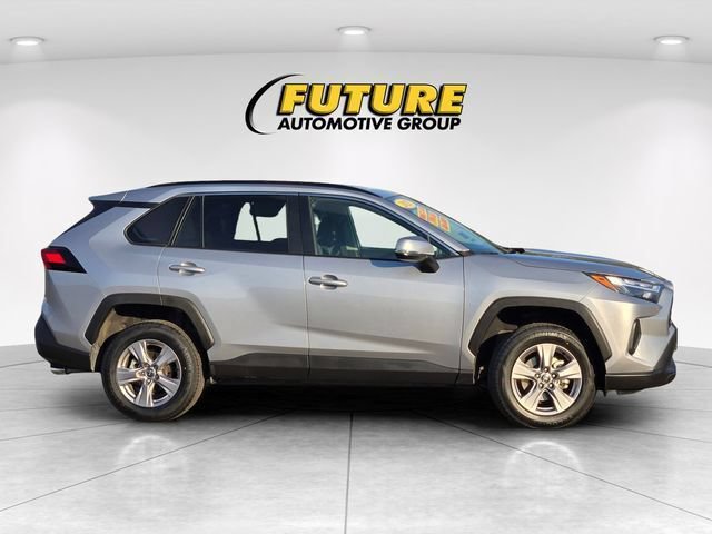 Certified 2025 Toyota RAV4 XLE FWD image 4