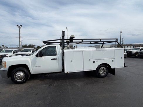 Used 2007 Chevrolet Silverado 3500 W/T w/ Provisions, Wrecker Package image 9