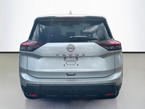 Used 2025 Nissan Rogue SV FWD image 6