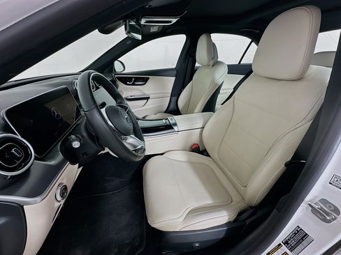 Used 2025 Mercedes-Benz C 300 4MATIC Sedan image 13