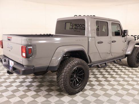 Used 2021 Jeep Gladiator Overland w/ Popular Equipment Package AWD/4WD image 20
