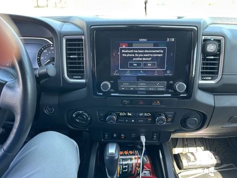 Used 2023 Nissan Frontier SV w/ SV Convenience Package image 10