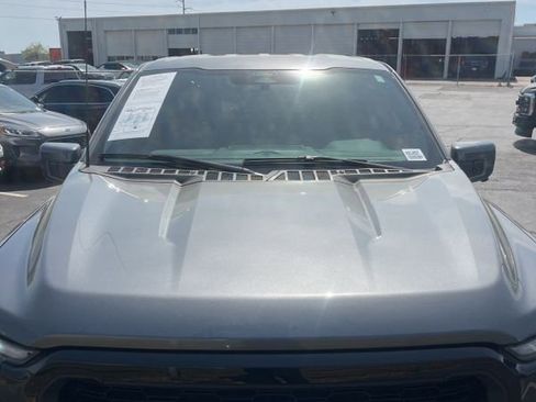 Used 2024 Ford F150 Lariat w/ FX4 Off-Road Package image 10