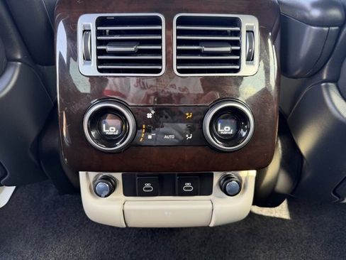 Used 2022 Land Rover Range Rover Westminster Edition image 23