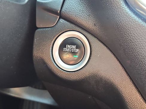 Used 2019 Chevrolet Equinox LT AWD/4WD image 16