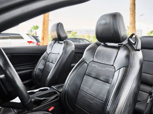 Used 2019 Ford Mustang GT Premium w/ Equipment Group 401A RWD image 14