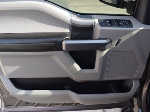Used 2019 Ford F150 XLT w/ Equipment Group 302A Luxury AWD/4WD image 8
