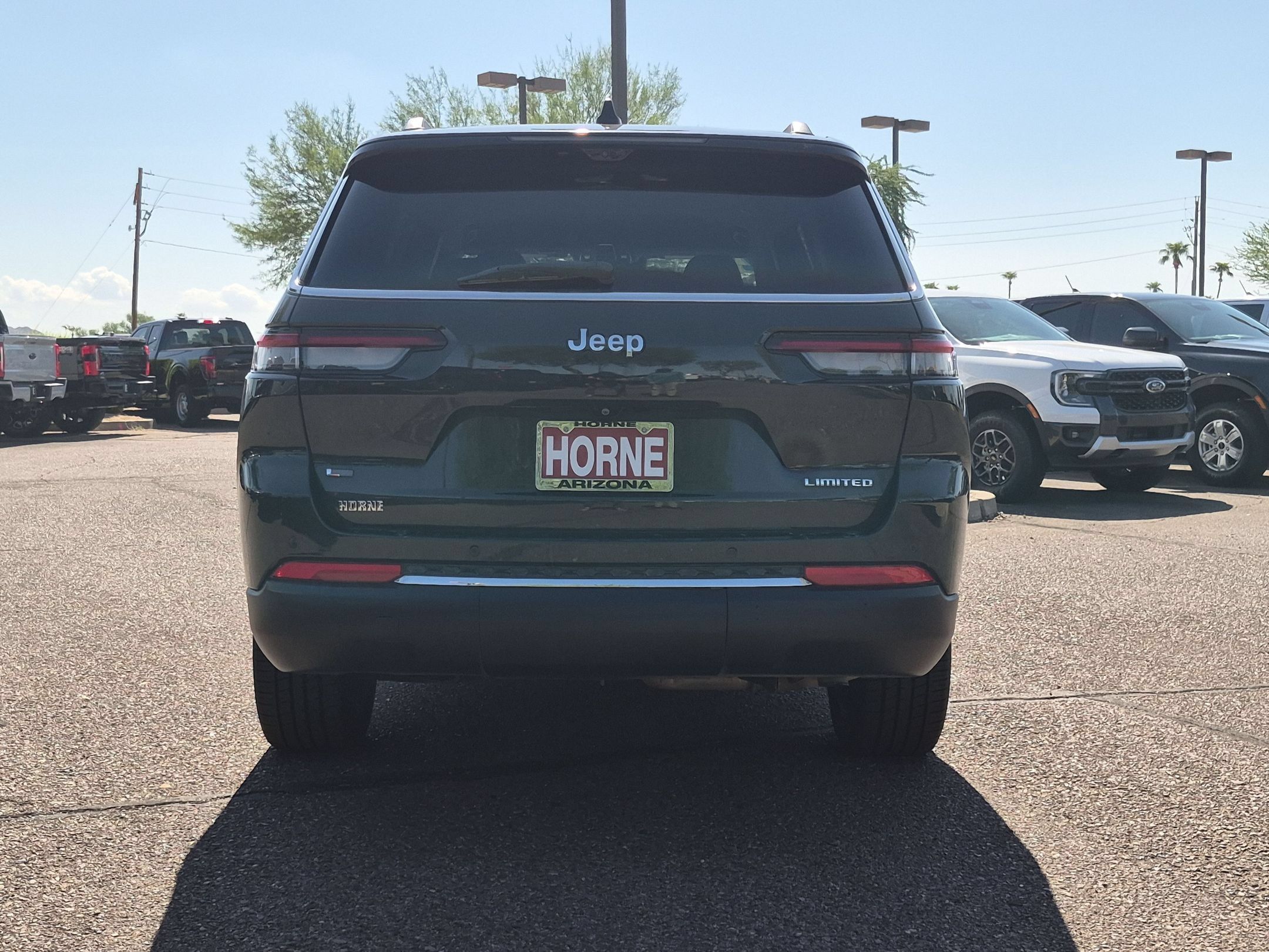 Used 2023 Jeep Grand Cherokee L Limited w/ Luxury Tech Group II RWD image 4