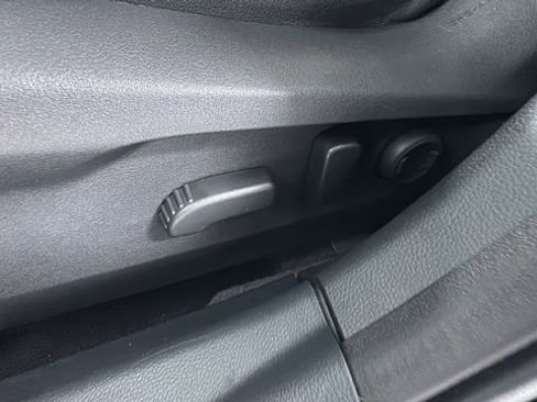 Certified 2022 Subaru Outback Limited w/ Popular Package #2 image 13