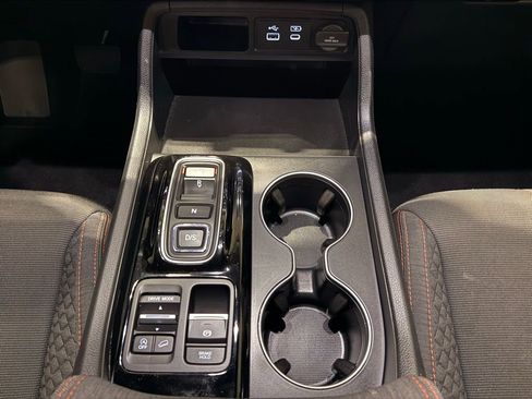 Used 2025 Honda Pilot Sport image 25