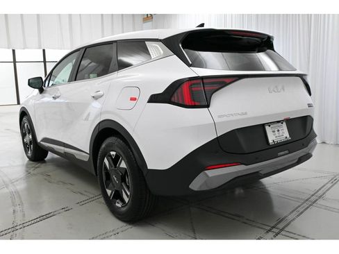 New 2026 Kia Sportage LX image 5