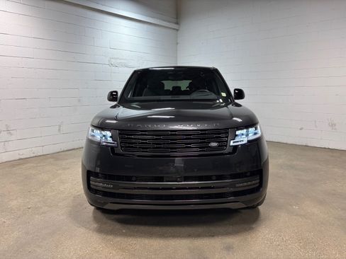 New 2026 Land Rover Range Rover Long Wheelbase SE AWD/4WD image 3