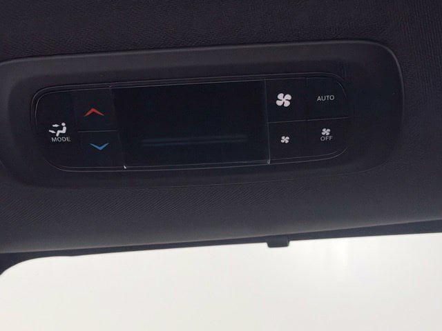 New 2027 Chrysler Pacifica Select FWD image 24