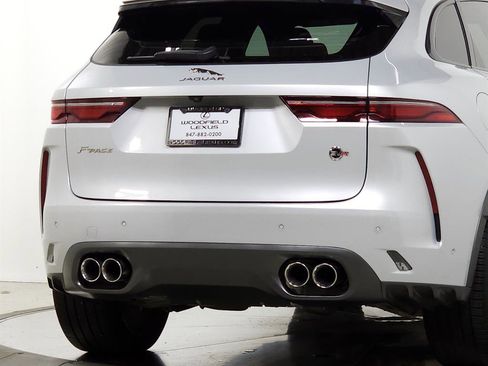 Used 2021 Jaguar F-PACE SVR image 10