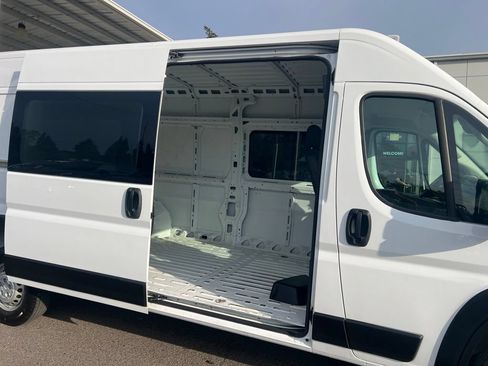 Used 2023 RAM ProMaster 3500 FWD image 8