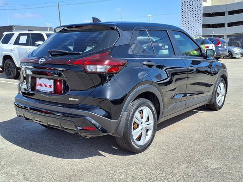 Used 2022 Nissan Kicks S FWD image 24
