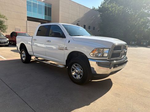 Used 2017 RAM 2500 SLT AWD/4WD image 3