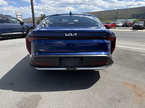 Certified 2025 Kia K4 EX FWD image 4