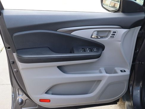 Used 2021 Honda Ridgeline RTL image 19