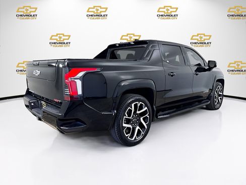 Used 2024 Chevrolet Silverado EV RST AWD/4WD image 7