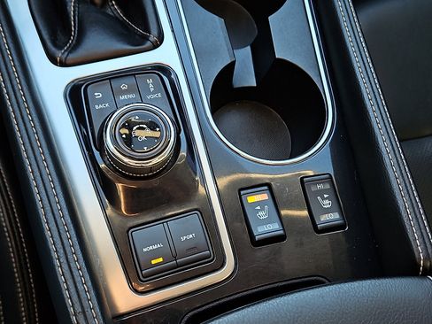 Used 2018 Nissan Maxima 3.5 SV image 13