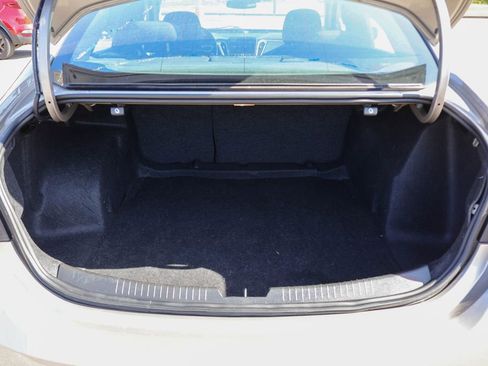 Used 2024 Chevrolet Malibu LT FWD image 24