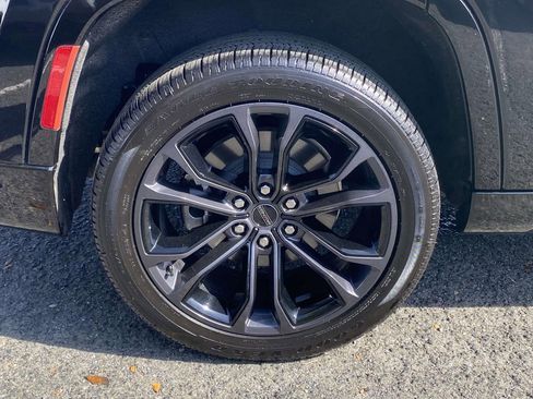 Used 2023 Jeep Grand Wagoneer Series II w/ Quick Order Packagew 28T image 7