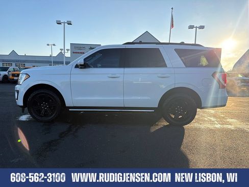 Used 2021 Ford Expedition XLT AWD/4WD image 3