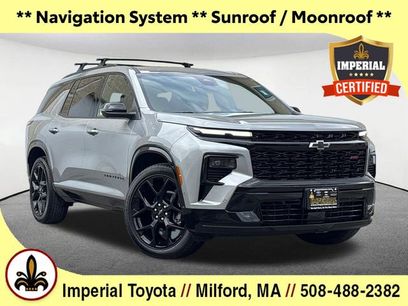 Used 2025 Chevrolet Traverse RS