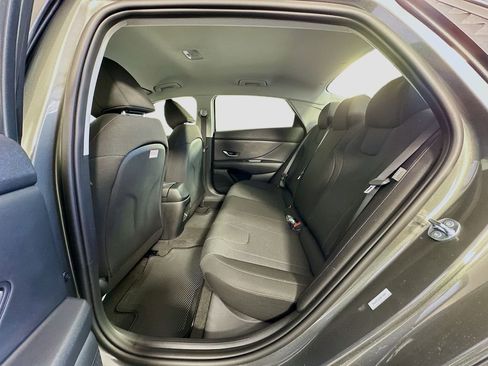 New 2026 Hyundai Elantra SE w/ Cargo Package image 16