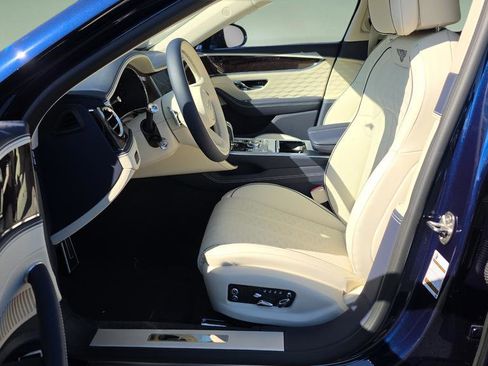 New 2025 Bentley Flying Spur Plug-In Hybrid image 18