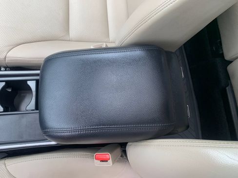 Used 2016 Honda CR-V Touring image 23