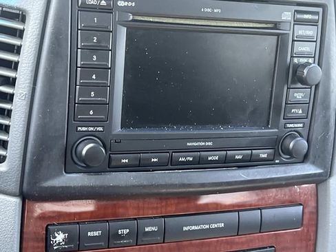 Used 2007 Jeep Grand Cherokee Limited AWD/4WD image 24