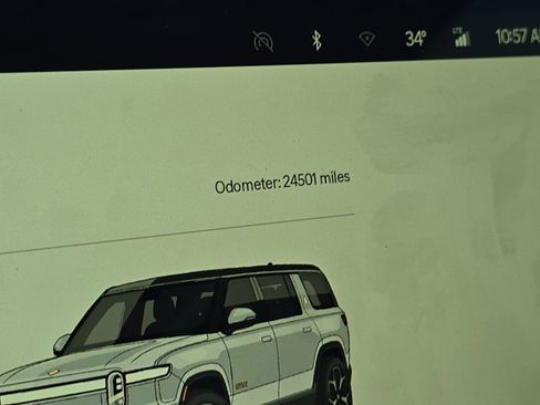 Used 2023 Rivian R1S Adventure image 39