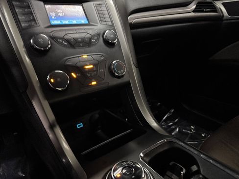 Used 2019 Ford Fusion S image 24