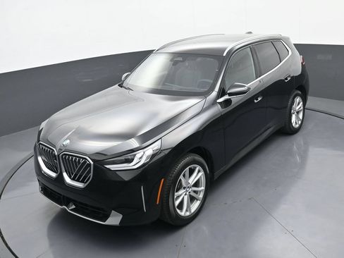Used 2025 BMW X3 xDrive30i w/ Premium Package AWD/4WD image 23