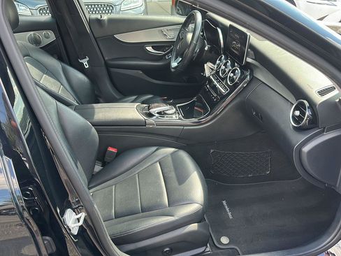 Used 2015 Mercedes-Benz C 300 4MATIC Sedan image 9