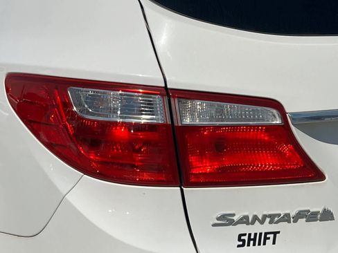 Used 2014 Hyundai Santa Fe GLS image 13